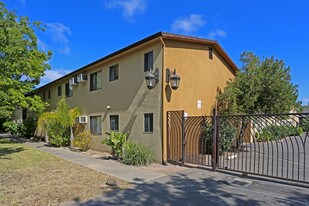 Capital Courtyard Apartamentos