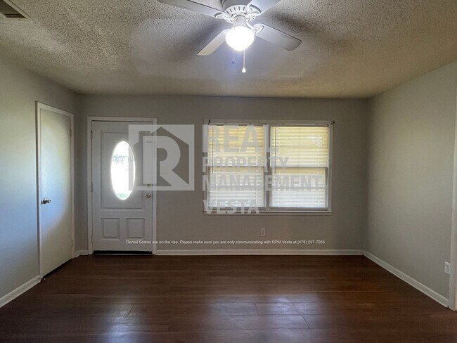 102 Hope Pl in Warner Robins, GA - Foto de edificio - Building Photo