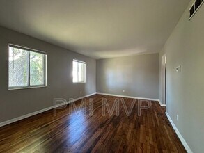 3027 Rotunda Ct S in Columbus, OH - Building Photo - Building Photo
