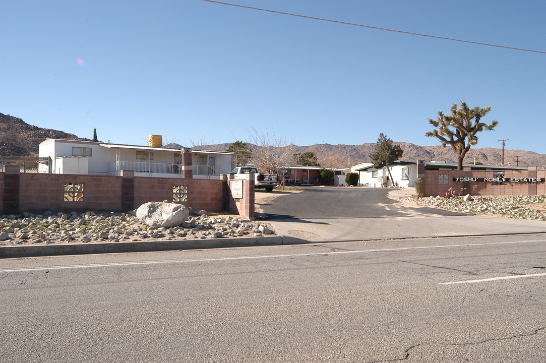 62475 29 Palms Hwy in Joshua Tree, CA - Building Photo