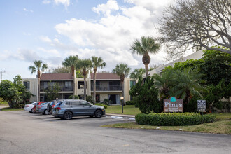 Pines of Jupiter in Jupiter, FL - Building Photo - Building Photo