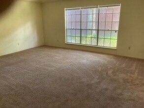 5535 Ashgate Dr in Spring, TX - Building Photo - Building Photo