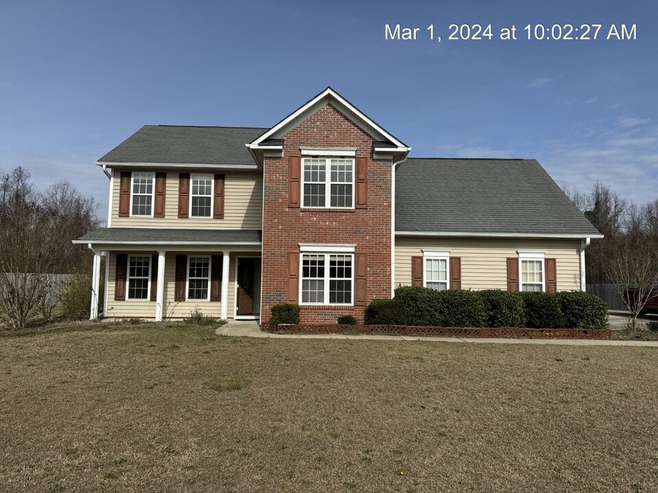 6624 Valley Falls Rd in Hope Mills, NC - Building Photo