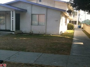 146 W 76th St in Los Angeles, CA - Building Photo - Building Photo