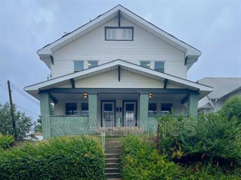 916 E Tabor St in Indianapolis, IN - Building Photo