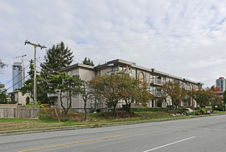 4275 Imperial in Burnaby, BC - Building Photo - Building Photo