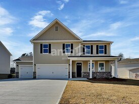 472 Pointe Dr in Dallas, GA - Building Photo