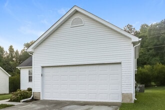 5751 Heron Point Pl SW in Concord, NC - Building Photo - Building Photo