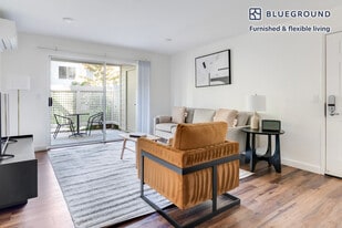 900 Pepper Tree Ln in Santa Clara, CA - Building Photo