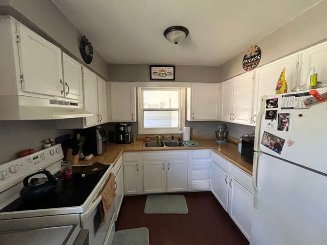 property at 1401-1403-1403 Wisconsin St