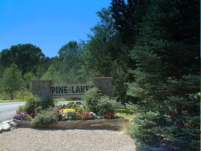 Pine Lakes Mobile Estates