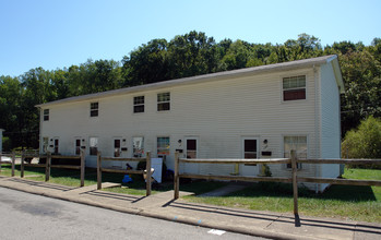 Miracle Acres in St. Albans, WV - Building Photo - Building Photo