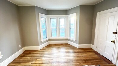 31 Ridgeway St in Lynn, MA - Building Photo - Building Photo