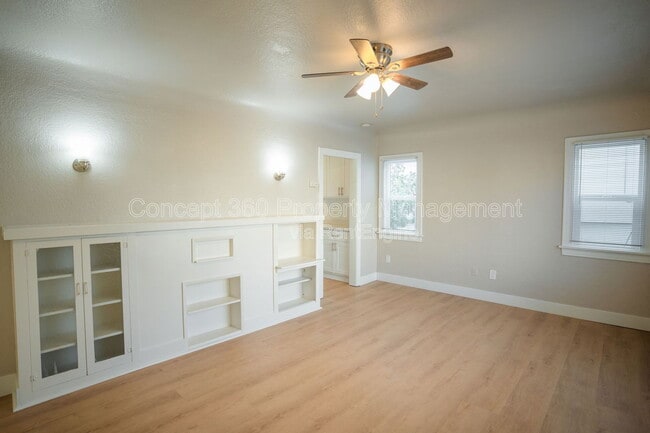 property at 1421 Obispo Ave