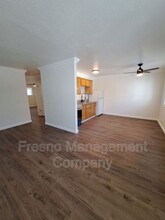 1322 E Bulldog Ln in Fresno, CA - Building Photo - Building Photo