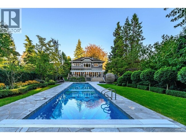 property at 6389 Elm St