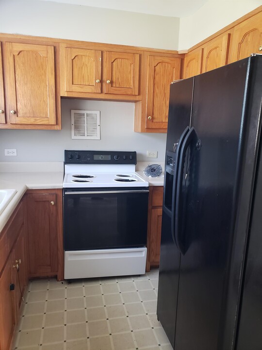 127 Upper Airbase Ln-Unit -1 in Briceville, TN - Building Photo