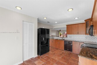 20003 NE 6th Ct Cir in Miami, FL - Building Photo - Building Photo