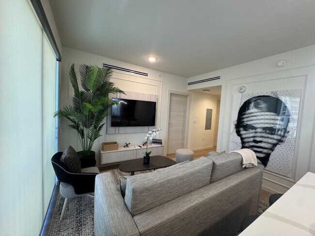 4220 Laguna St in Coral Gables, FL - Foto de edificio - Building Photo