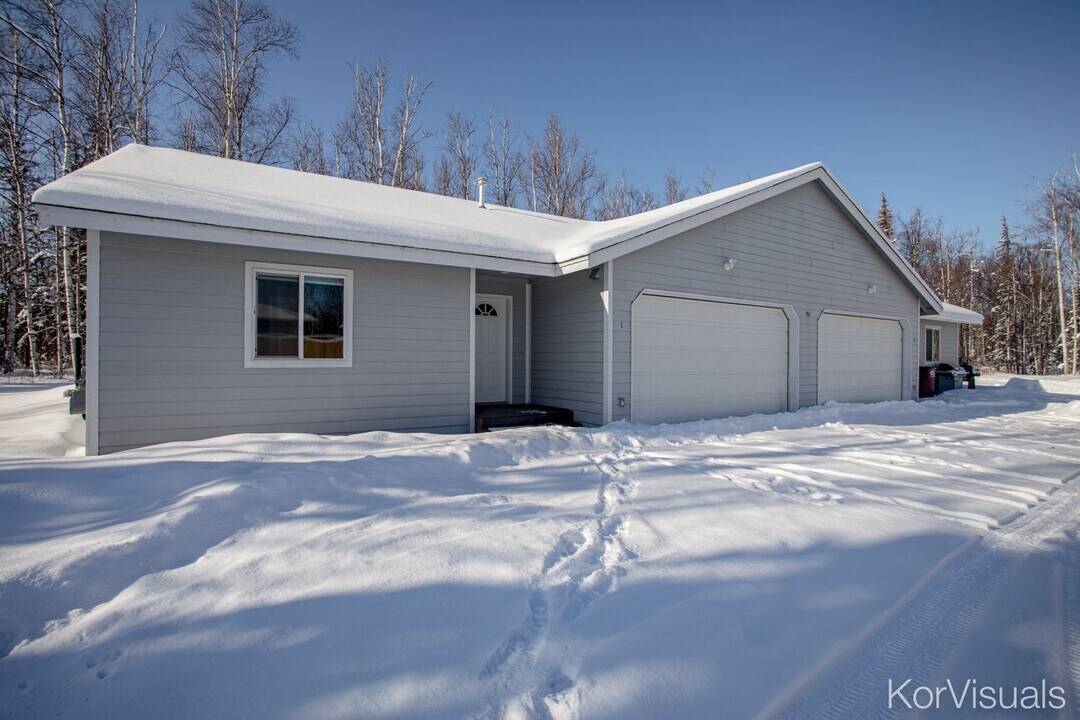 761 Selina Ln in Wasilla, AK - Building Photo