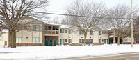 Lakeview Village Apartments in Kenosha, WI - Foto de edificio - Building Photo