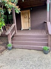 389 Chunns Cove Rd in Asheville, NC - Building Photo - Building Photo