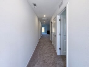 25263 Todd Way in Veneta, OR - Building Photo - Building Photo
