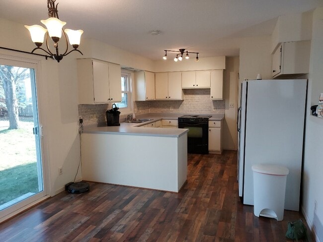 206 Acorn Ln in Somerset, WI - Building Photo - Building Photo