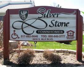 Silver Stone Townhomes in Lansing, MI - Building Photo - Building Photo