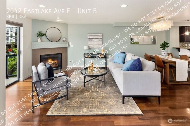 2042 Eastlake Ave E-Unit -Unit B in Seattle, WA - Building Photo - Building Photo