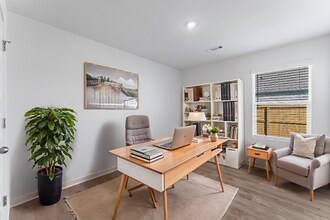 540 Arizona St in Farmington, AR - Foto de edificio - Building Photo