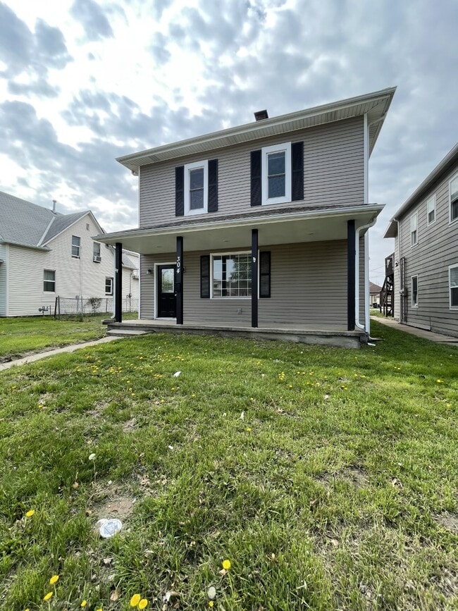 property at 304 Alabama St