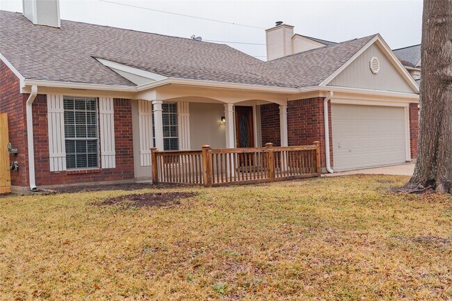 8926 Sunny Point Dr in Spring, TX - Building Photo - Building Photo