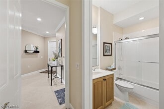 9243 Tesoro Ln in Naples, FL - Building Photo - Building Photo