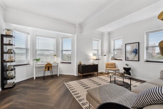 The Marott Apartments in Indianapolis, IN - Foto de edificio - Building Photo