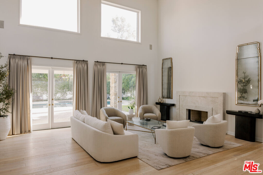 11706 Chaparal St in Los Angeles, CA - Building Photo