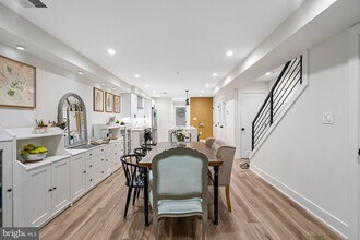 1110 6th St NW, Unit 1 in Washington, DC - Building Photo - Building Photo