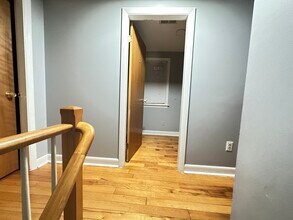 185 Columbia Ave in Brunswick, ME - Foto de edificio - Building Photo