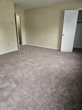 306 Carroll Dr in Stephens City, VA - Building Photo - Building Photo