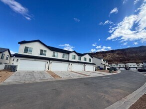 3344 E Dance Hall Ln in Washington, UT - Building Photo - Building Photo