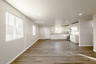 541 Walker St in Arvin, CA - Building Photo - Building Photo