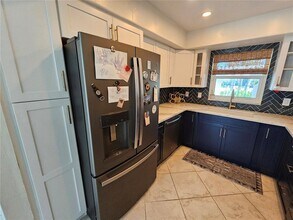 2903 Homasassa Rd in Sarasota, FL - Building Photo - Building Photo