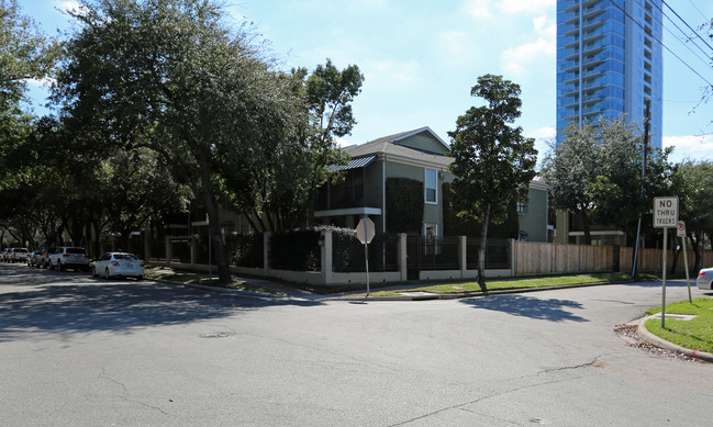 Oak Lane Condominiums in Houston, TX - Building Photo - Building Photo