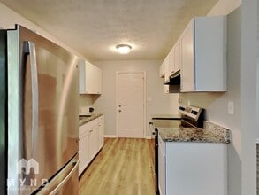 1190 Evelyn Dr in Forest Park, GA - Building Photo - Building Photo