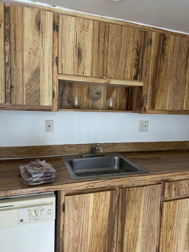 property at 8600 SW 133rd Avenue Rd