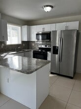 1740 NW 64th St in Miami, FL - Building Photo - Building Photo