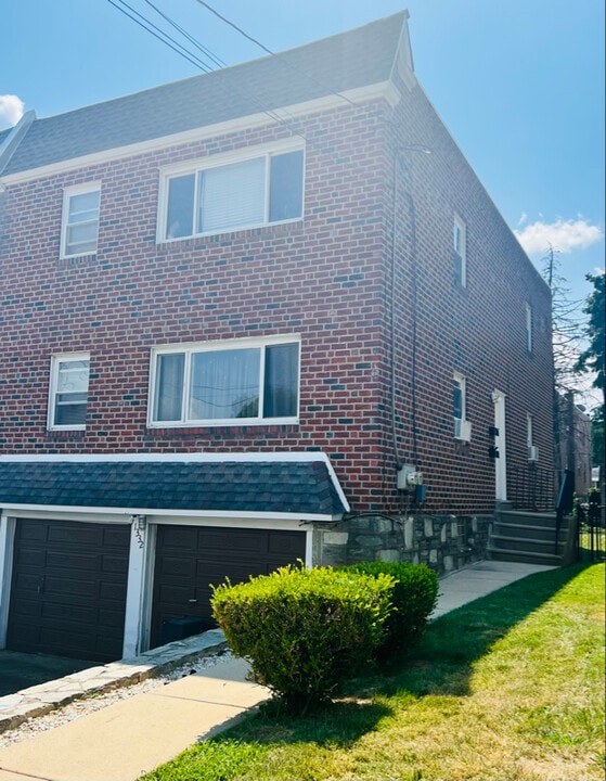 1332 Faunce St in Philadelphia, PA - Building Photo