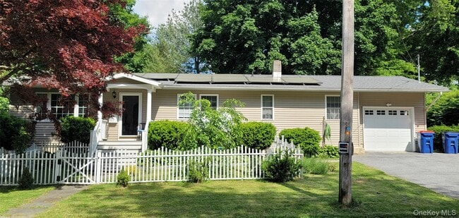 property at 23 Violet Pl