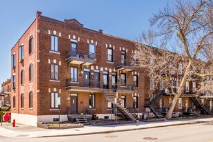 5312 Decelles Av in Montréal, QC - Building Photo