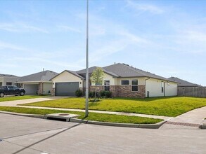 1702 Maclane Ct in Richmond, TX - Building Photo - Building Photo